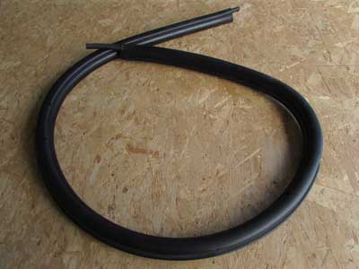 BMW Door Rubber Seal Weather Stripping, Right 51727125652 2003-2006 (E85) Z4 Roadster